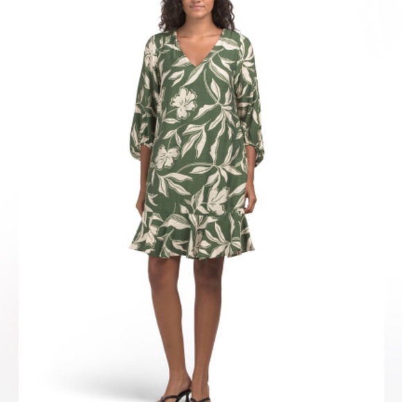 London Times Dresses & Skirts - NWT London Times green & cream shift dress M